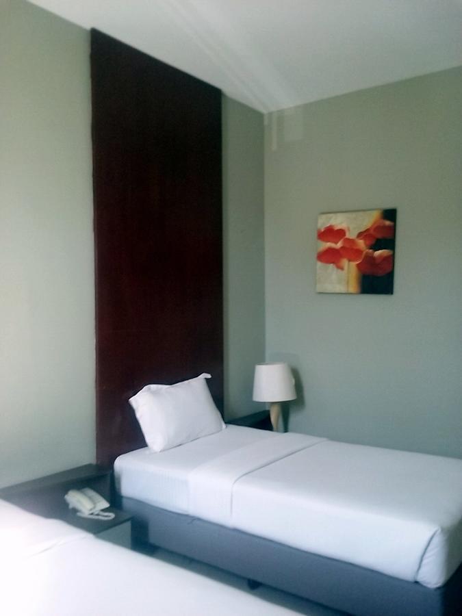 Ginasuite Kompleks27 Hotel Bandar Seri Begawan Kültér fotó